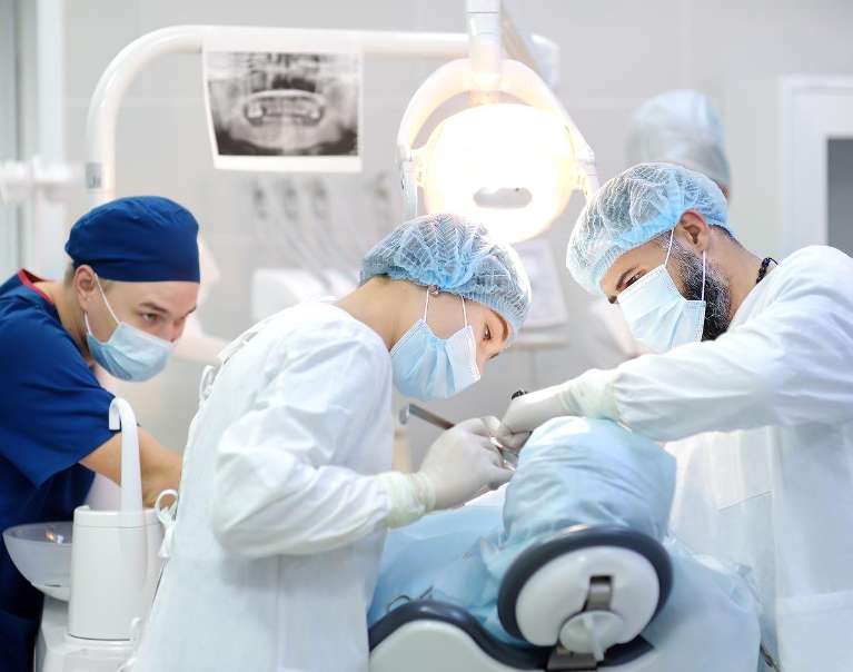 image of dentists in coburg hill